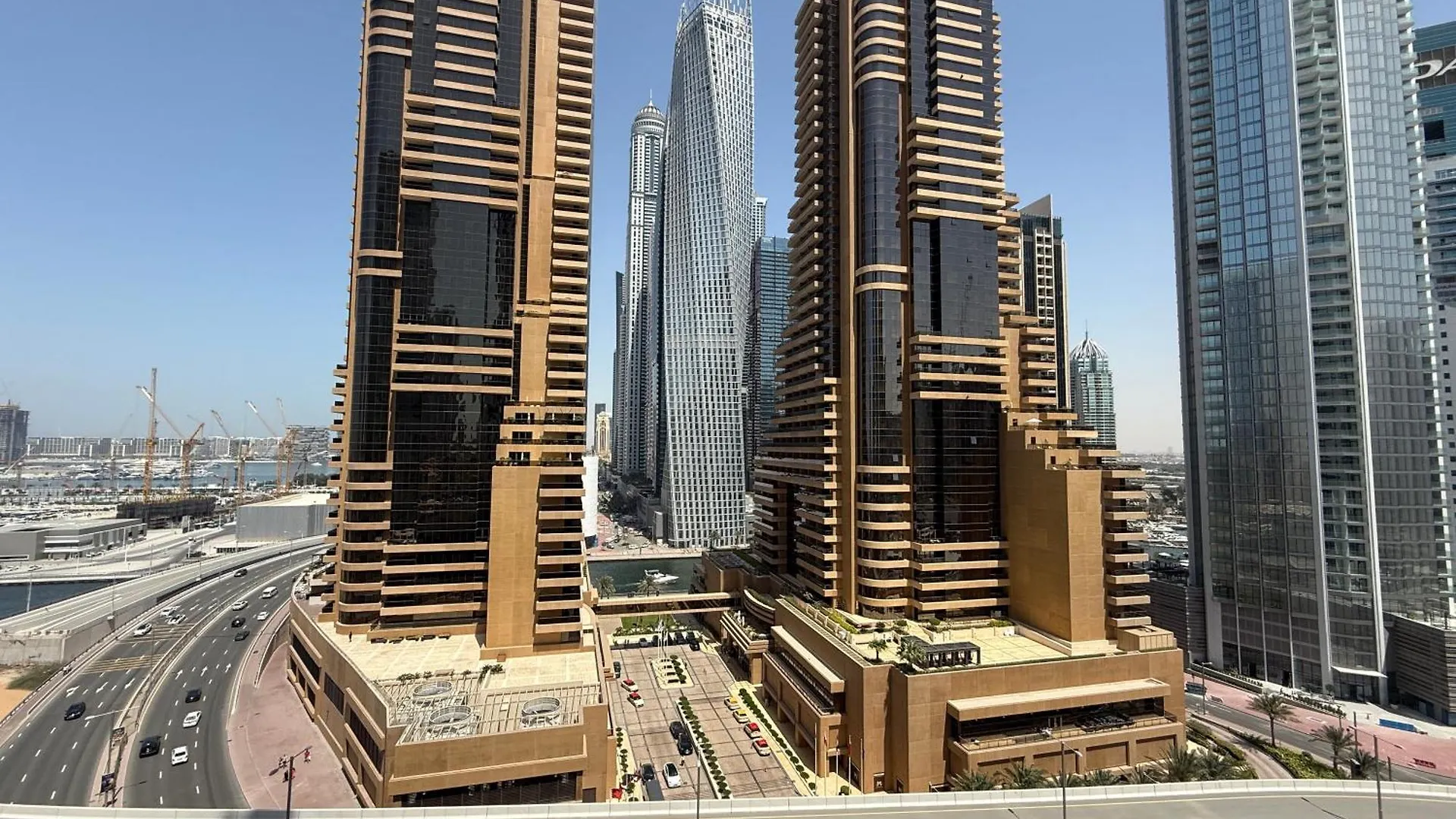 Cozy Studio At Botanica Tower Dubai Marina By Gardenia Suites