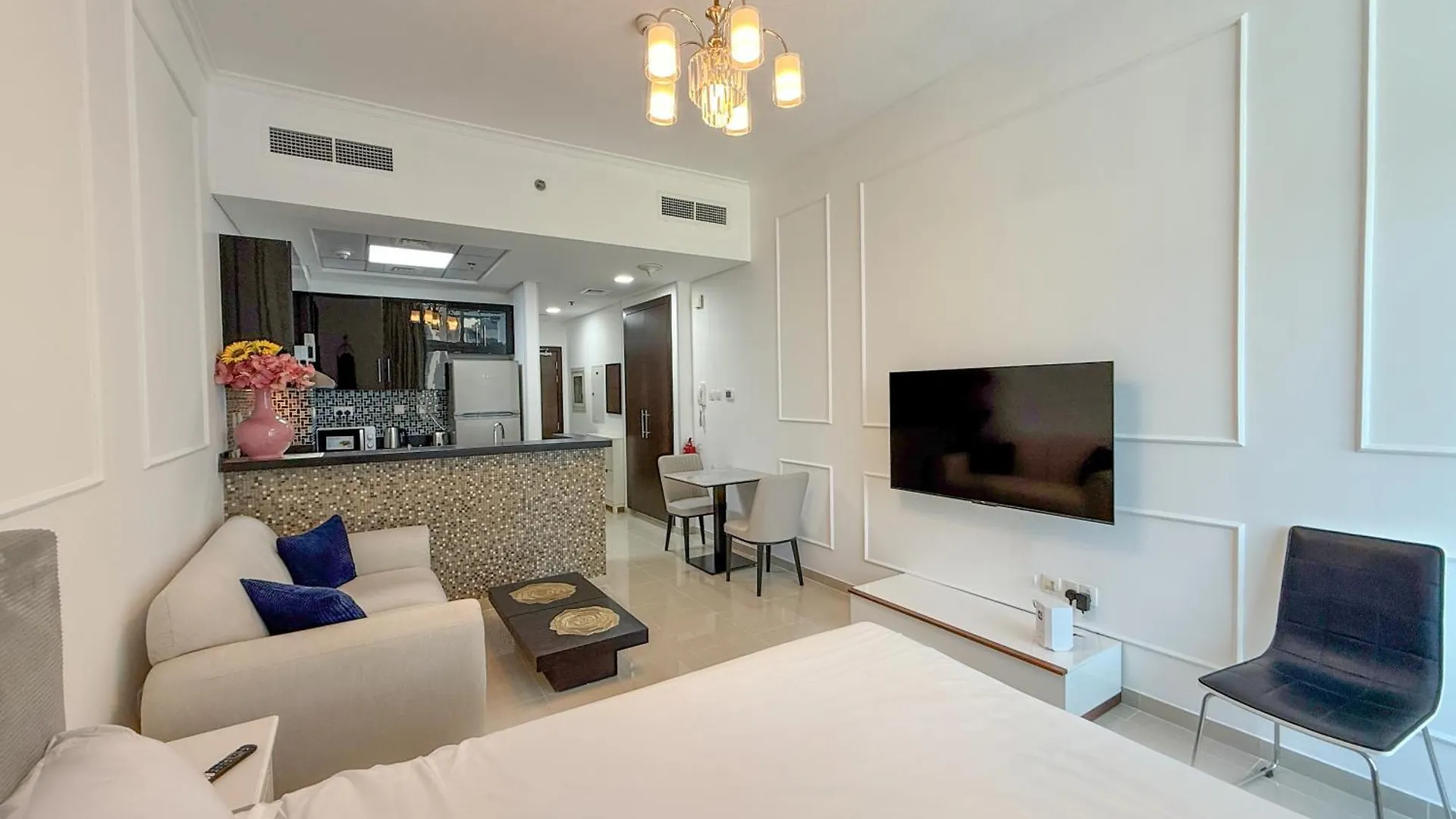 Cozy Studio At Botanica Tower Dubai Marina By Gardenia Suites Apartment